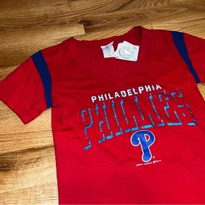 NWT Philadelphia Phillies Baseball T-shirt, size medium